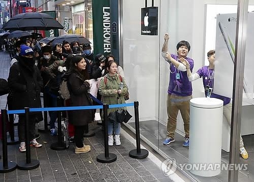 Mobile carriers release iPhone 6 in S. Korea - 2