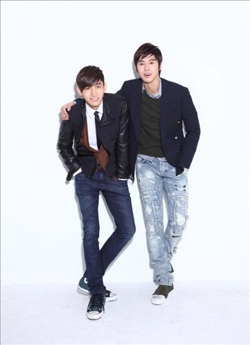 <동방신기 "둘이 팀 지킬 것..JYJ 돌아오길"> - 3
