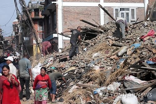 <네팔 지진> 또 다른 재앙…엉망진창의 네팔 정치상황 - 3