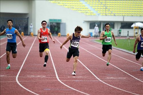 -육상- 김국영, 남자 100m 10초35…종별선수권 대회신 - 2