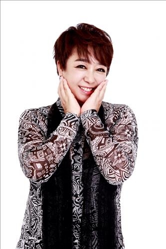40주년 혜은이 "가수인생 골든타임 놓쳐 아쉬움 투성이죠" - 2