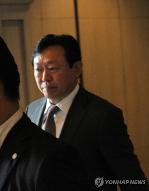 日롯데홀딩스 주총 신동빈 승리…상정안건 통과(종합) - 2