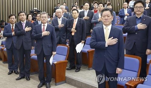 野, '공천혁신안' 비주류 반발 속 당무위 통과 - 2