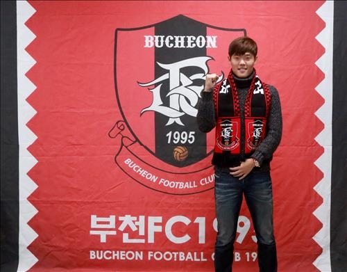 <프로축구> 부천FC, J리그 출신 수비수 한희훈 영입 - 2