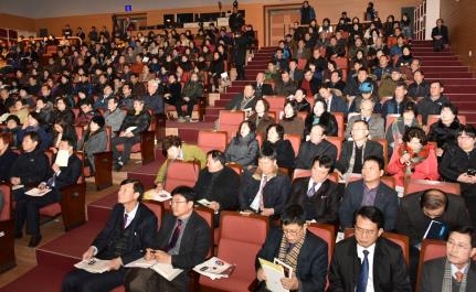 김포 시민들 '교통 확충' 희망…평화도시엔 '시큰둥' - 2
