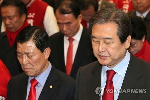 '상향식 공천' 흔들리나…김무성-이한구 신경전 고조(종합) - 3