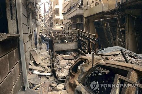 "시리아 인구 열명 중 한명 이상 죽거나 다쳐"…사망자만 47만명 - 2