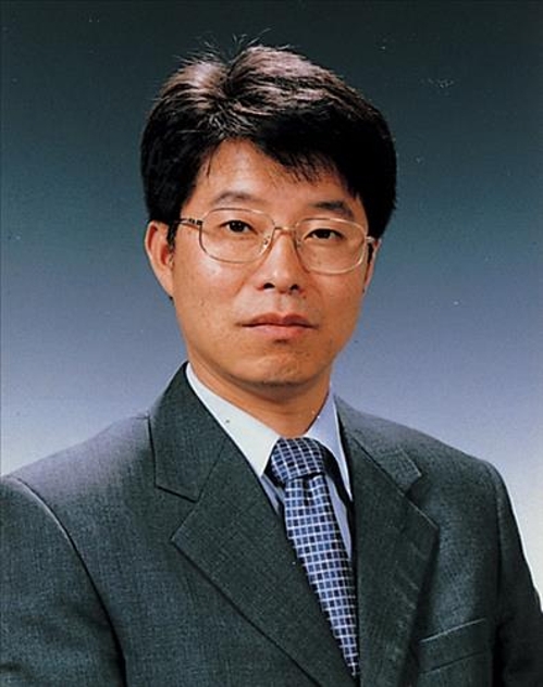 "기초 영문법 모르던 제자, 세계적 학술지에 논문 게재" - 2