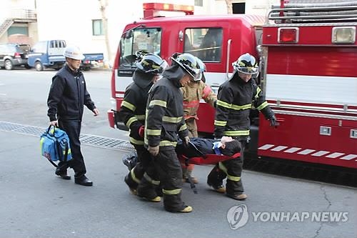불 끄고 환자 나르는 '펌뷸런스', 농촌 응급구조 '효자' - 2