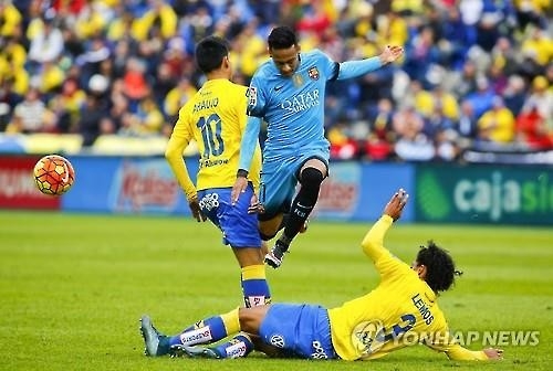 '네이마르 결승골' 바르샤, 팔마스 2-1 제압 - 2