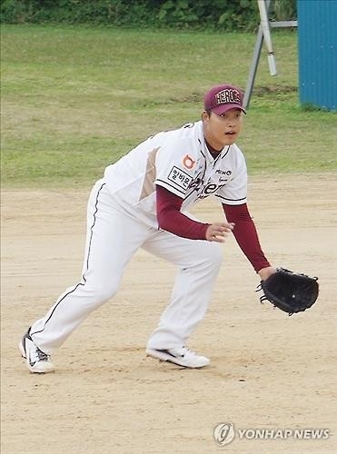넥센 조상우, 평가전에서 팔꿈치 통증…28일 귀국 - 2