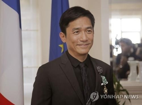 홍콩배우 양조위, 中서 보이콧 되나…"달라이라마 측근과 동석" - 3