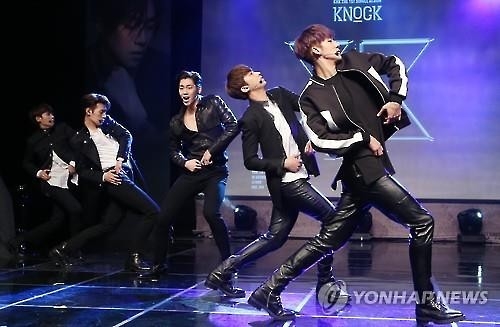 크나큰 "꿈꿔온 데뷔, 간절했다…이름처럼 커나갈게요" - 2