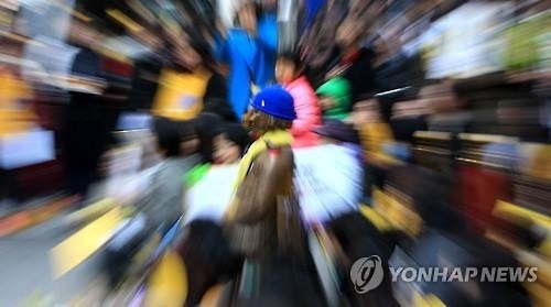 日아베정권 가해 역사 '물타기'…군위안부 강제성 모호하게 - 3
