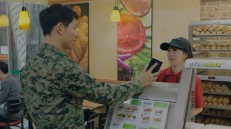'태양의 후예' 과도한 간접광고 중화권 언론도 비판 - 3