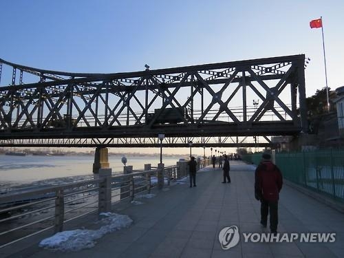 대북제재 첫달 북중교역 20% ↑…中이행성적 일단 '불합격'(종합) - 3