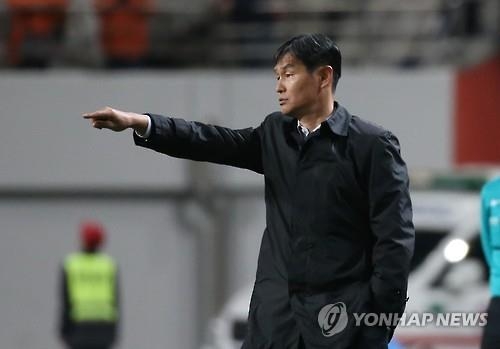 <프로축구> 최용수 "초반 선두, 크게 와 닿지 않는다" - 2