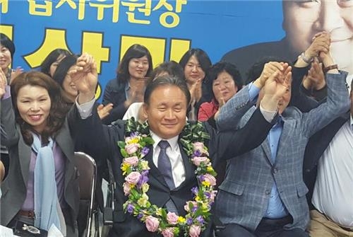 <당선인 인터뷰> 이상민 "집권 권력의 오만·독선 견제" - 2