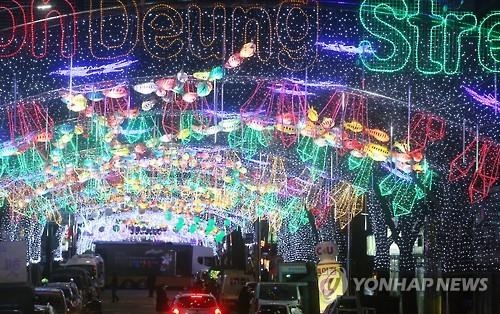 화천 산천어축제 23일간 직접 경제효과 '992억 원대' - 3