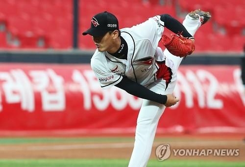 <프로야구> '5회의 벽' 넘은 케이티 주권…개인 최다 5⅓이닝 - 2