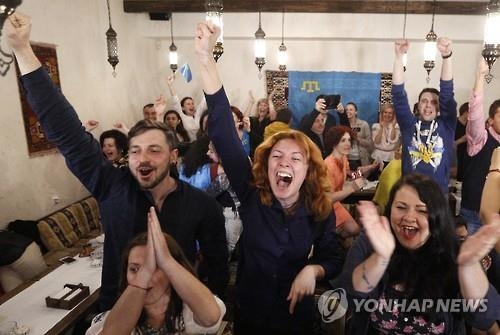 크림반도 뺏긴 우크라이나, 노래로 '앙숙' 러시아에 복수 - 4