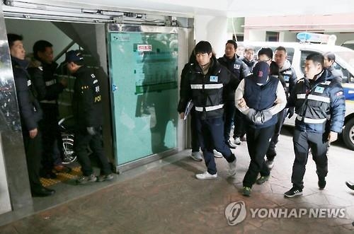 '초등생 아들' 시신훼손·냉장고 보관…무기징역 구형 - 3