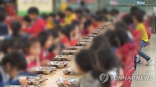 학교급식 비리 심각…식재료 빼돌리고 일지도 허위로 - 2