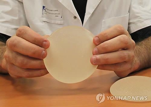 호주 성형외과, 가슴확대 등 수술시 병원급 기준 의무화 - 2