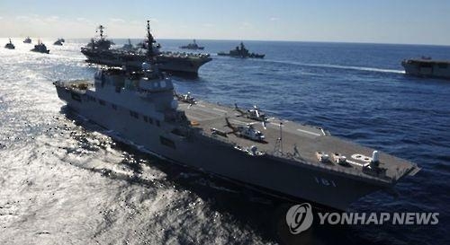 '군함갈등' 센카쿠 인근서 미·일·인도 연합훈련 - 3