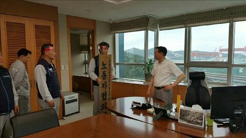 삼성중 勞協 '현판' 사측에 맡기고 파업 배수진(종합) - 2