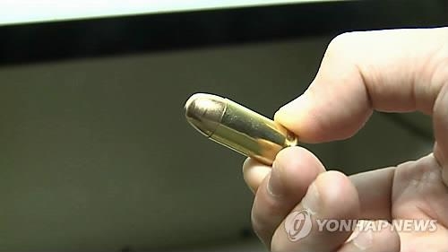 "전역기념으로 실탄 챙겼다"…구멍뚫린 軍·경찰 총기 관리(종합) - 2