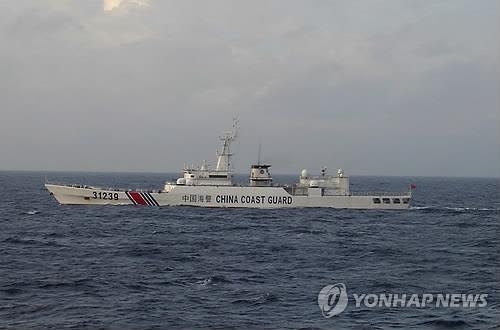 中정부선박·어선 센카쿠 무더기 접근…日 "영해침입" 강력 반발(종합) - 2