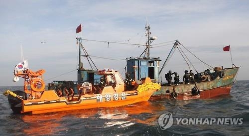'해양 주권 지킨다'…불법 외국어선 단속 대회 - 2