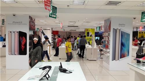 이란에 아이폰 합법 수입될까…"공식 유통사 신청" - 2