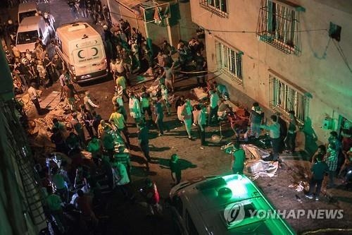 터키 결혼식장 자폭 테러 희생자 중 어린이 최소 22명 - 3