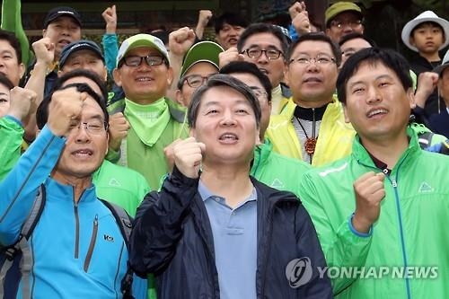 "친박 vs 친문" 여야 지도체제 '강대강'…정계 지각변동 오나 - 4