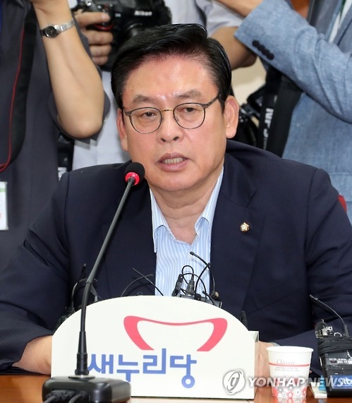 경주 지진도 김정은 탓?… 정우택 "핵실험 여파 아니냐" - 1