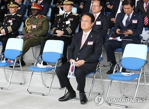 입법부 수장 vs 집권여당…파국이냐 봉합이냐 분수령 - 4
