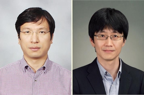 왼쪽부터 최무한·민범기 교수