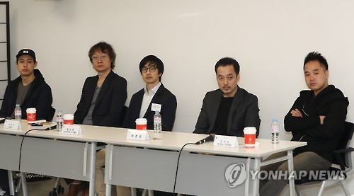 '보이드'전 간담회에 참석한 참여 작가들.