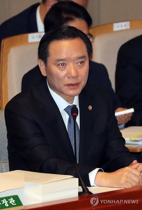 김법무 "필요시 朴대통령 수사 건의…소환조사는 불가"(종합) - 1