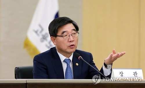 이기권 고용노동부 장관