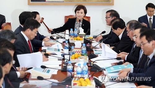 청와대 예산, 예결위서 무더기 '보류'…최순실 파문 여파 - 1
