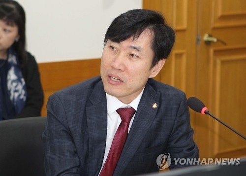 與 비주류, '이정현 사퇴' 압박 강화…중진회의 '보이콧' - 1