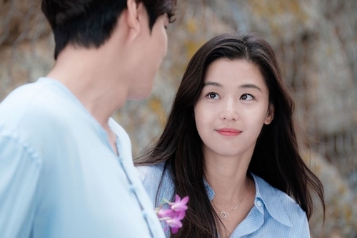 SBS 수목 드라마 '푸른 바다의 전설' 중