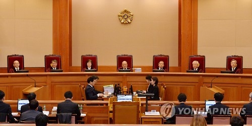 (서울=연합뉴스) 이정훈 기자 = 5일 오전 서울 종로구 재동 헌법재판소에서 박근혜 대통령 탄핵심판 사건의 2차 변론기일이 열리고 있다. 2017.1.5uwg806@yna.co.kr