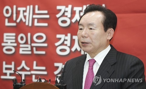 이인제 "보수세력 재집결하면 대선 레이스 양상 달라질 것" - 1