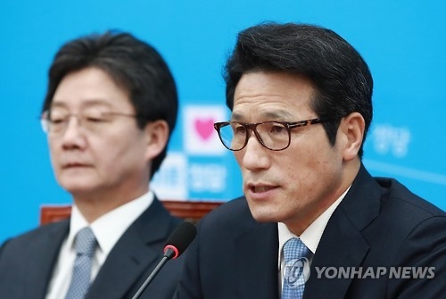 정병국 "극악무도한 김정은, 국제형사재판소에 세워야" - 1