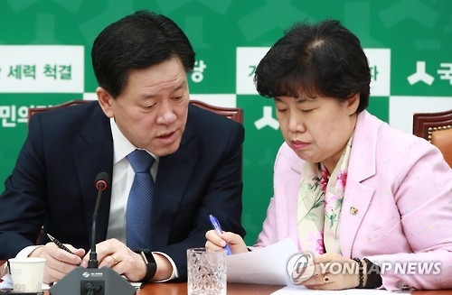 이틀째 '개점휴업'…2월국회 공전 속 여야 책임공방만 - 3
