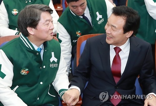 왼쪽부터 안철수 전 대표, 손학규 의장